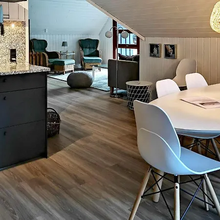 Holiday home Two-bedroom Holiday In Ringkobing 10 *